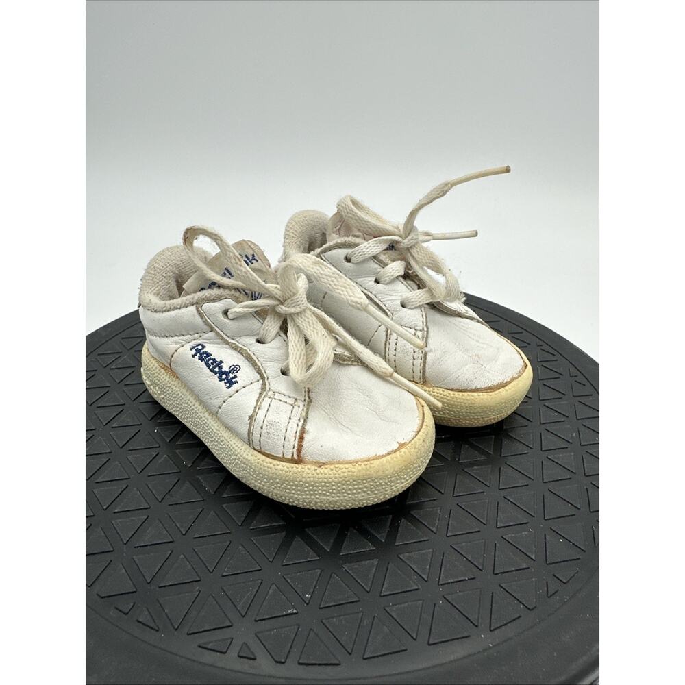 Vintage Reebok Infants Tennis Shoes Size 2 White Sneakers